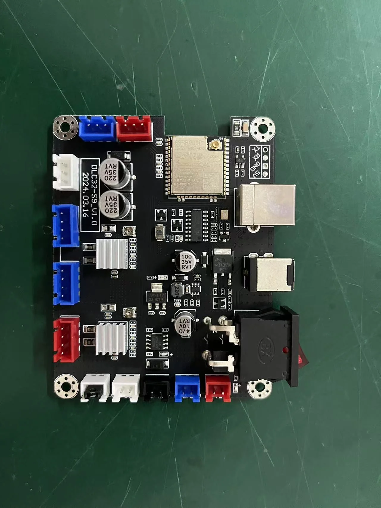 Miniatura 1